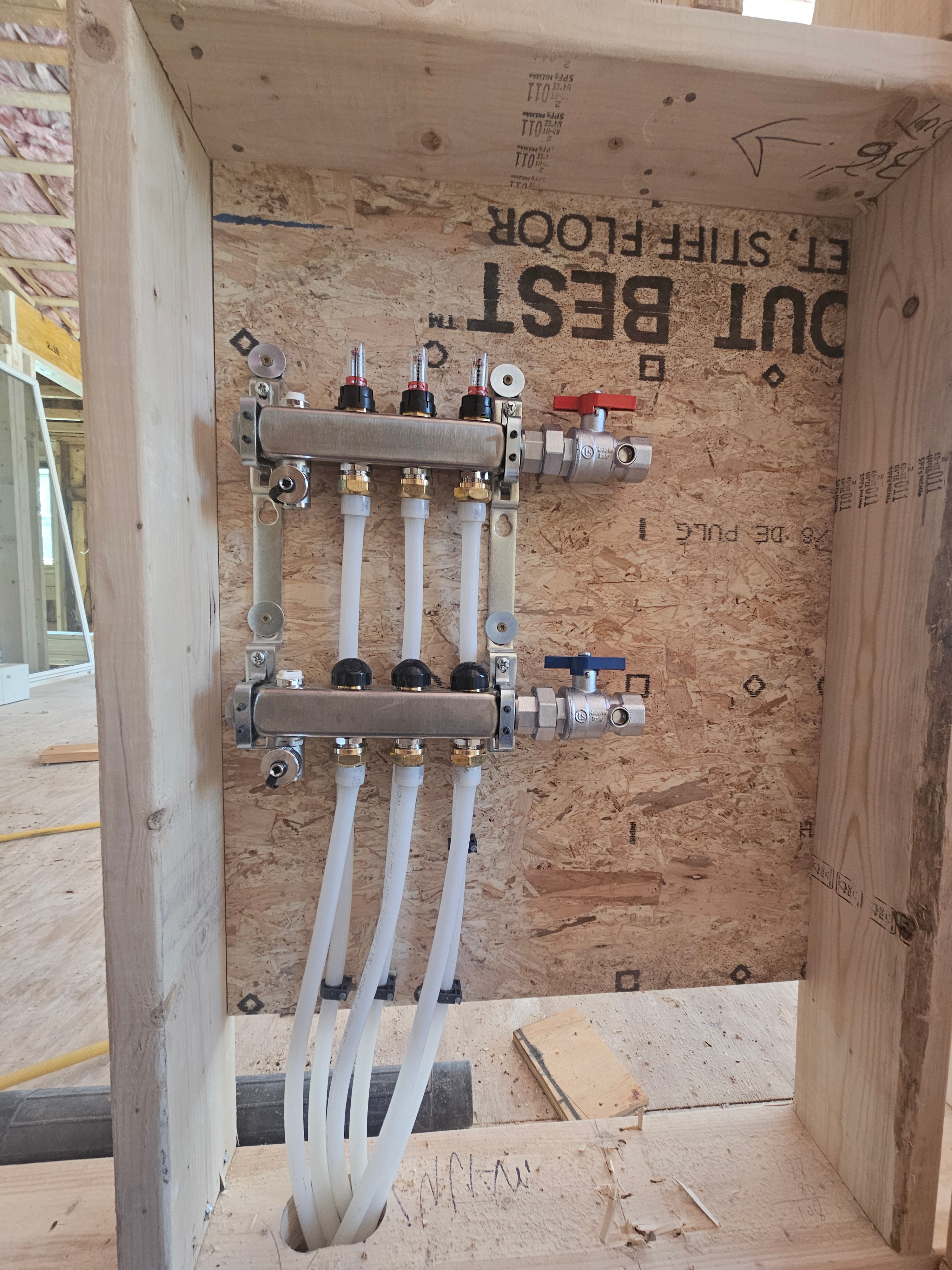 Radiant manifold